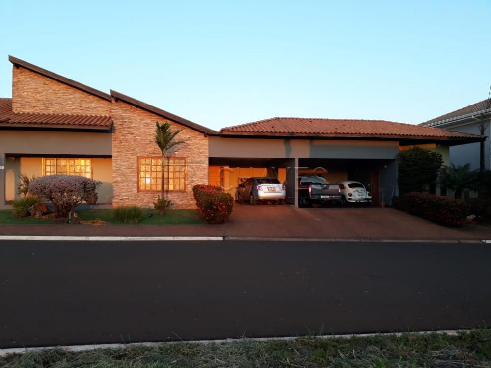 Cravinhos Casa Venda R$2.000.000,00 Condominio R$800,00 4 Dormitorios 4 Suites Area do terreno 1240.00m2 Area construida 612.40m2 Cravinhos Casa Venda R$2.000.000,00 Condominio R$800,00 4 Dormitorios 4 Suites Area do terreno 1240.00m2 Area construida 612.40m2