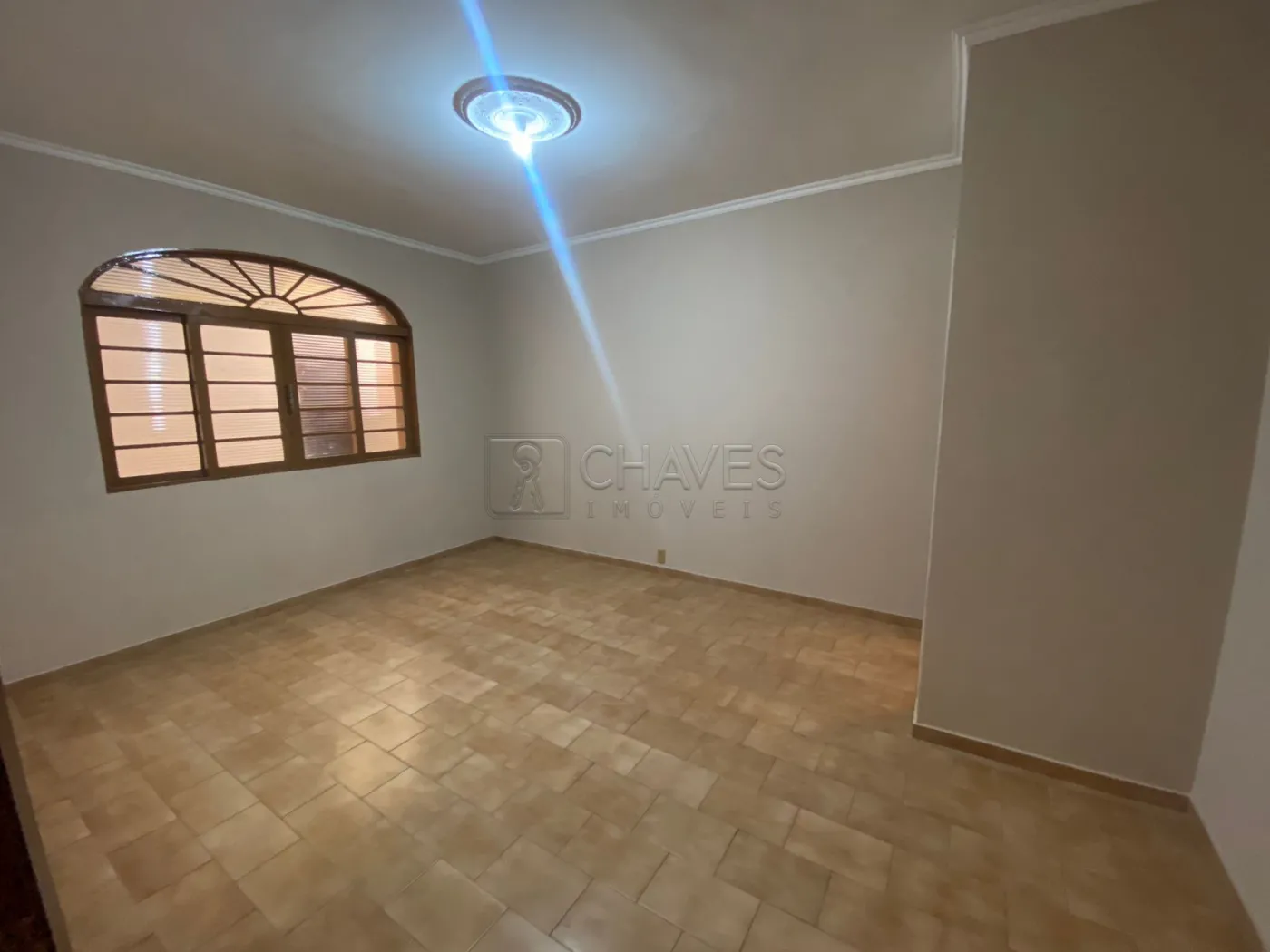 Alugar Casa / Padrão em Ribeirão Preto R$ 2.300,00 - Foto 8