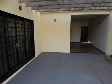 Casa / Padrão em Ribeirão Preto Alugar por R$3.300,00 Casa / Padrão em Ribeirão Preto Alugar por R$3.300,00
