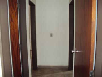 Apartamento / Padrão em Ribeirão Preto Alugar por R$1.200,00 Apartamento / Padrão em Ribeirão Preto Alugar por R$1.200,00