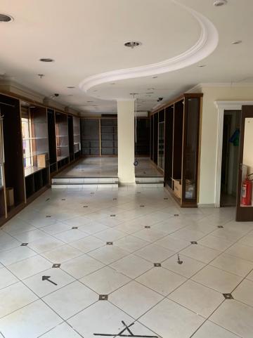 Comercial / Salão em Ribeirão Preto Alugar por R$10.000,00 Comercial / Salão em Ribeirão Preto Alugar por R$10.000,00