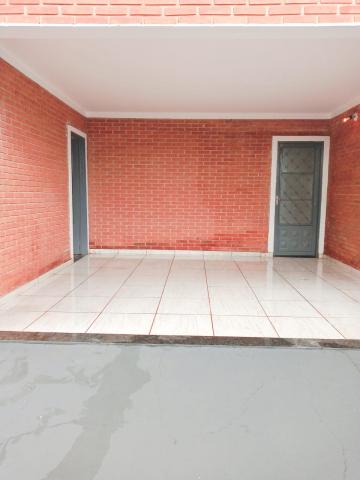 Casa / Padrão em Ribeirão Preto Alugar por R$2.300,00 Casa / Padrão em Ribeirão Preto Alugar por R$2.300,00