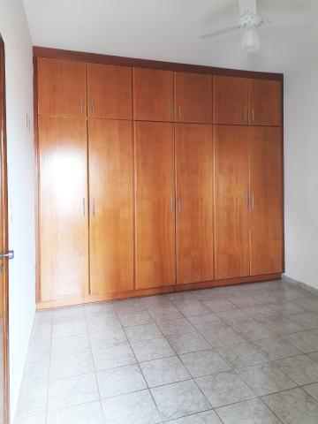 Apartamento / Padrão em Ribeirão Preto Alugar por R$750,00 Apartamento / Padrão em Ribeirão Preto Alugar por R$750,00