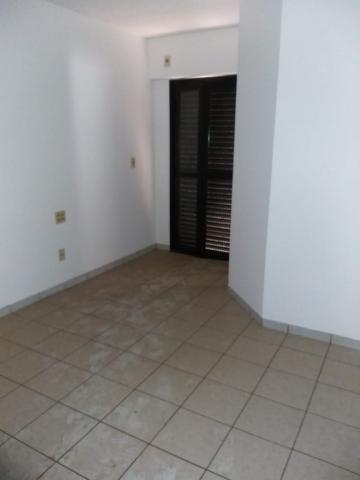 Apartamento / Padrão em Ribeirão Preto Apartamento / Padrão em Ribeirão Preto