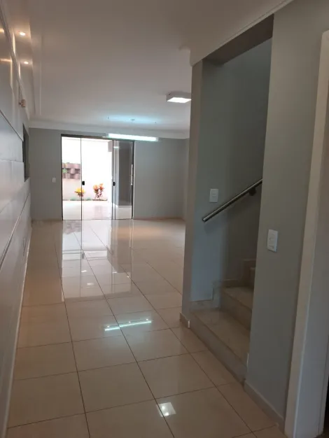 Alugar Casa / Condomínio em Ribeirão Preto. apenas R$ 11.000,00
