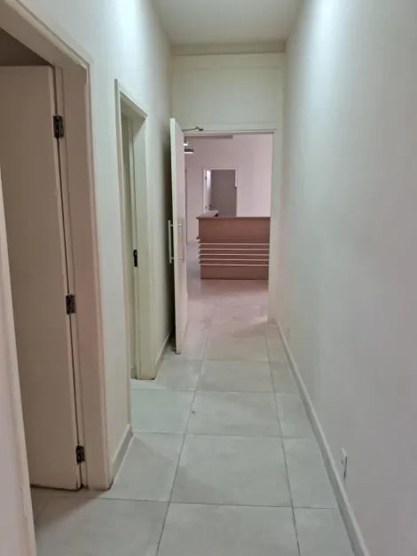 imagem 4 - Casa Comercial de 8 salas para alugar no Bairro Alto da Boa Vista, 312,38 m² em Ribeirão Preto imagem 4 - Casa Comercial de 8 salas para alugar no Bairro Alto da Boa Vista, 312,38 m² em Ribeirão Preto