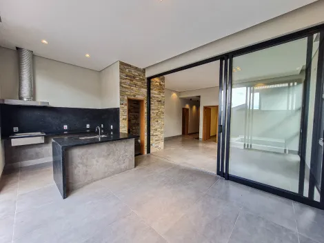 imagem 3 - Casa em condomínio de 3 suítes para venda e locação no condomínio Alto do Castelo, 204,73 m², Cravinhos, Zona Sul de Ribeirão Preto imagem 3 - Casa em condomínio de 3 suítes para venda e locação no condomínio Alto do Castelo, 204,73 m², Cravinhos, Zona Sul de Ribeirão Preto