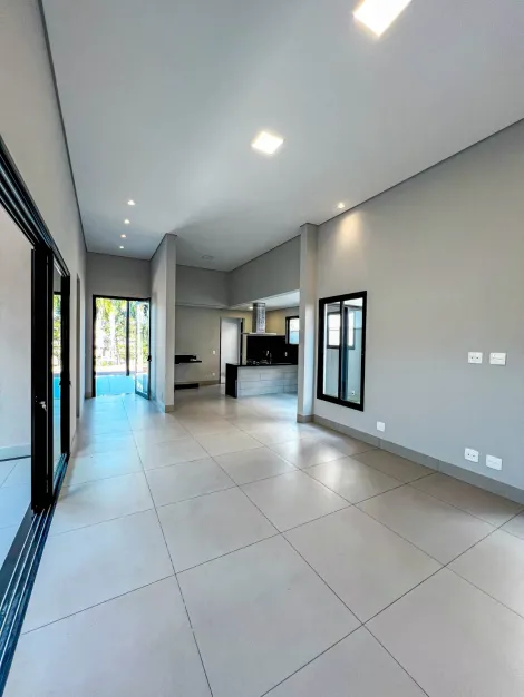 imagem 3 - Casa térrea de 3 suítes à venda no Condomínio Aurora Village, 186 m², Royal Park zona sul de Ribeirão Preto imagem 3 - Casa térrea de 3 suítes à venda no Condomínio Aurora Village, 186 m², Royal Park zona sul de Ribeirão Preto