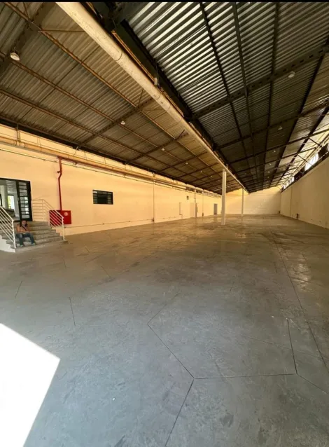 imagem 1 - Salão comercial de 1850 m² para alugar na Avenida Castelo Branco, Lagoinha zona leste de Ribeirão Preto imagem 1 - Salão comercial de 1850 m² para alugar na Avenida Castelo Branco, Lagoinha zona leste de Ribeirão Preto