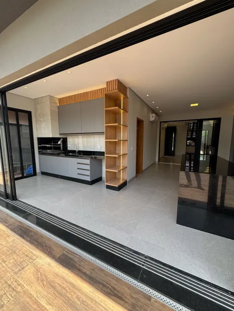 imagem 3 - Casa térrea de 4 suítes à venda no Condomínio Vila Romana II, 192,85M², Recreio das Acácias, zona sul de Ribeirão Preto imagem 3 - Casa térrea de 4 suítes à venda no Condomínio Vila Romana II, 192,85M², Recreio das Acácias, zona sul de Ribeirão Preto