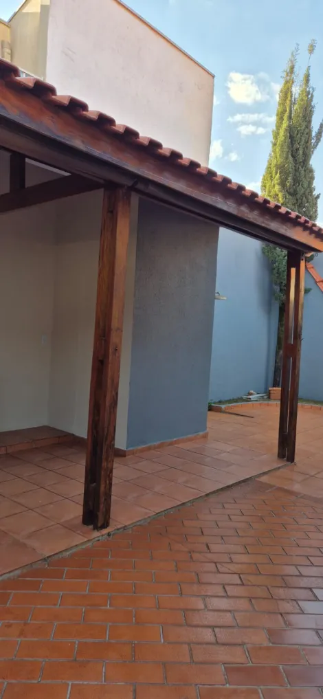 imagem 1 - Casa térrea de 3 quartos à venda no Condomínio Residencial Jatobá, 160m², Jardim Manoel Penna, zona leste de Ribeirão Preto imagem 1 - Casa térrea de 3 quartos à venda no Condomínio Residencial Jatobá, 160m², Jardim Manoel Penna, zona leste de Ribeirão Preto